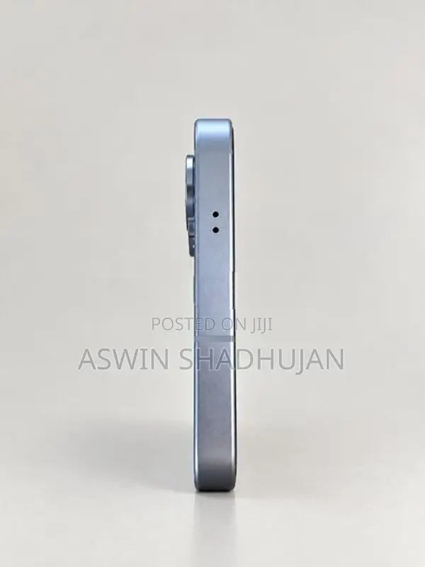 Samsung Galaxy S25 (Brand New)