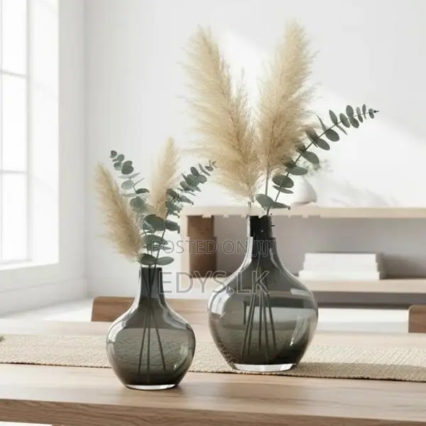 Simple Black Glass Vase