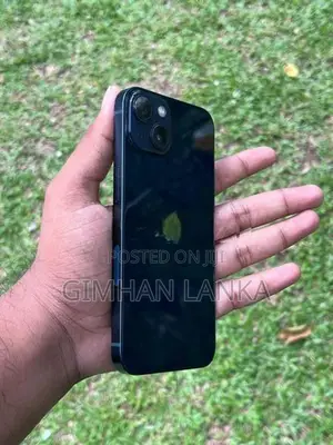 Apple iPhone 13 (Used)