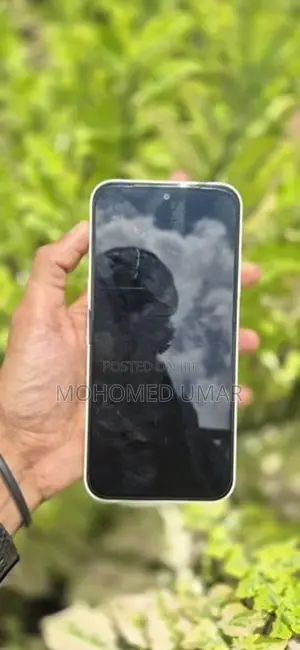 ZTE nubia v80 Design (Used)