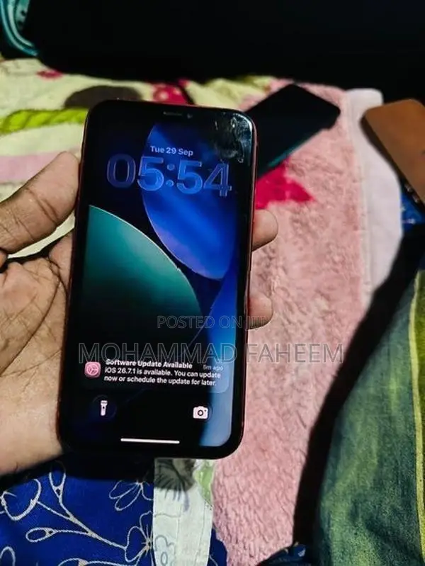 Apple iPhone 11 (Used)