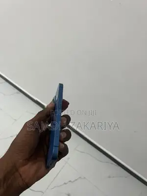 Apple iPhone 13 (Used)