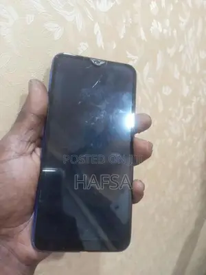 Realme C2 16GB (Used)