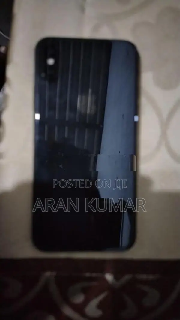 Apple iPhone X (Used)
