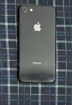 Apple iPhone 8 (Used)
