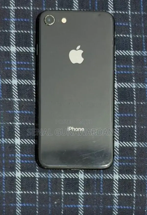 Apple iPhone 8 (Used)