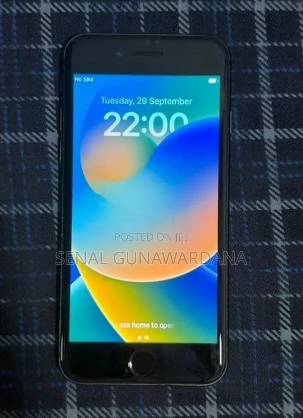 Apple iPhone 8 (Used)