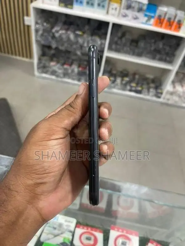 Apple iPhone XR 128GB (Used)