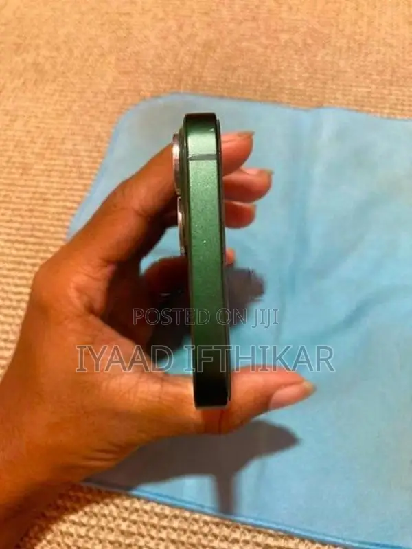 Apple iPhone 13 128GB (Used)