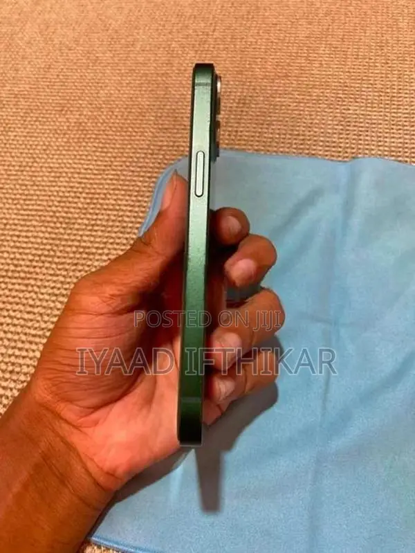 Apple iPhone 13 128GB (Used)
