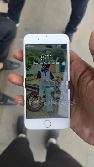 Apple iPhone 6S (Used)