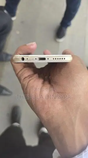 Apple iPhone 6S (Used)