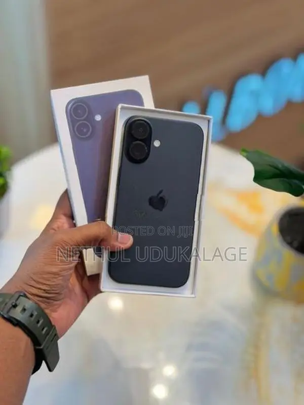 Apple iPhone 16 128GB (Used)