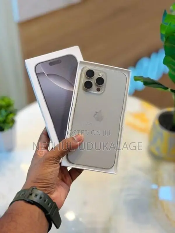 Apple iPhone 16 Pro Max 256GB| Natural Color (Used)