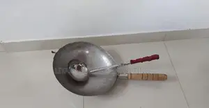 .Deep Frying Pan With Spoon (16’’).