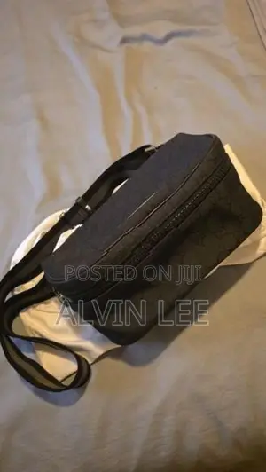 Gucci Bumpbag- Authentic