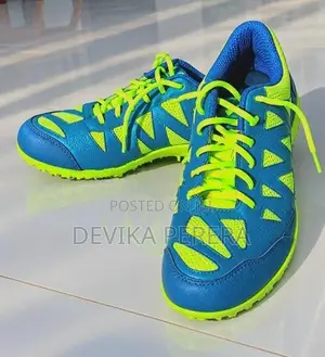 Winmark Running Spikes