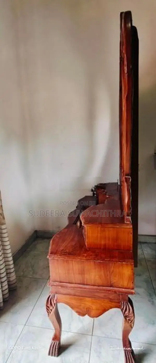 කන්නාඩි මේසයක්