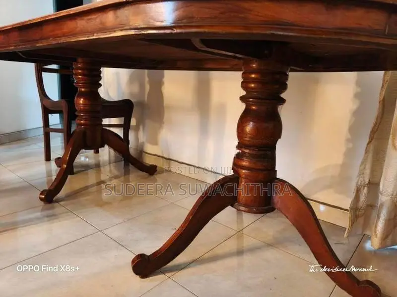 තේක්ක කෑම මේසයක් සමග පුටු 6 ක්
