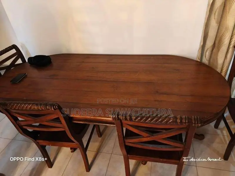 තේක්ක කෑම මේසයක් සමග පුටු 6 ක්