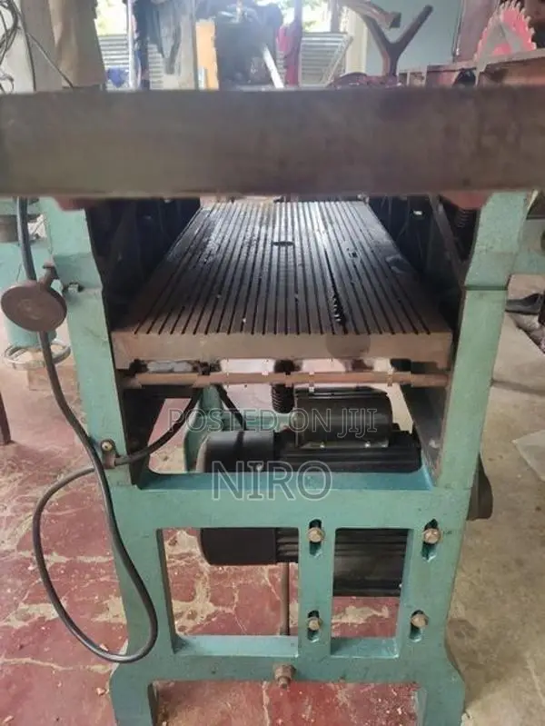 Carpenter Wood Work Machine