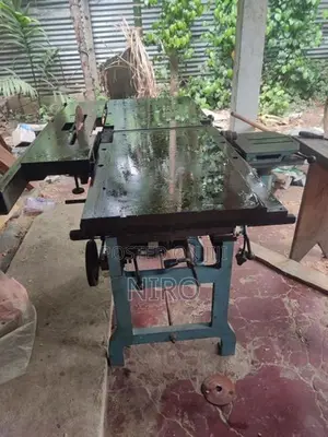 Carpenter Wood Work Machine