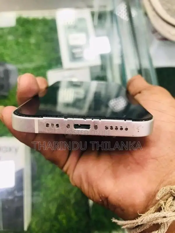 Apple iPhone 13 128GB (Used)
