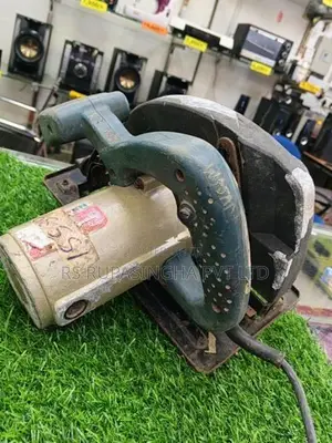 Men Circular Saw Machine