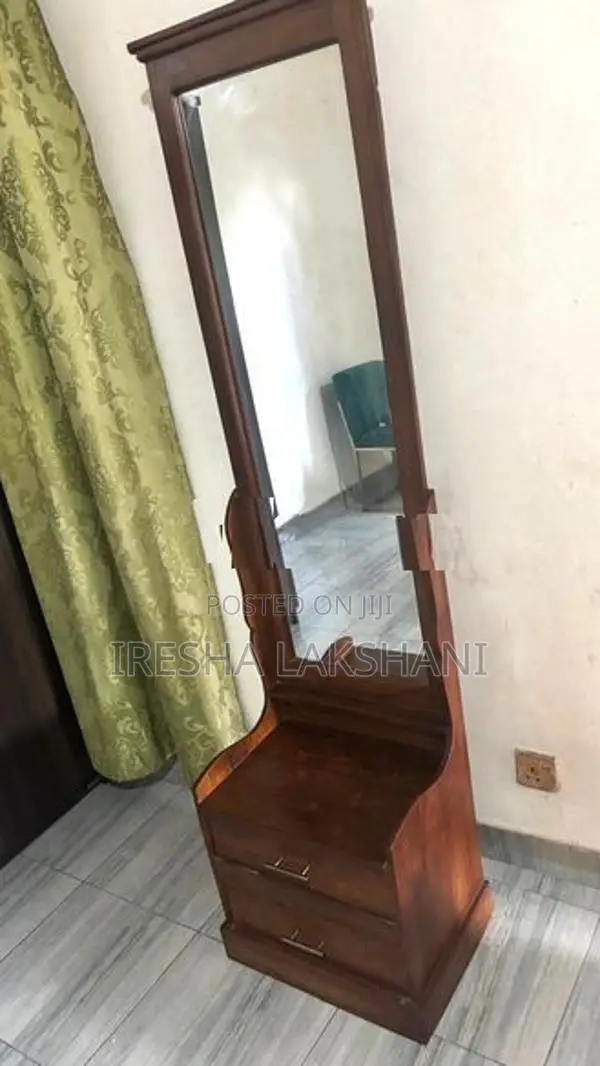 Wood Mirror Table