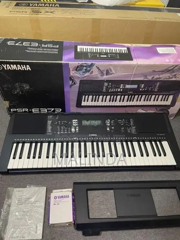 YAMAHA PSR E 373