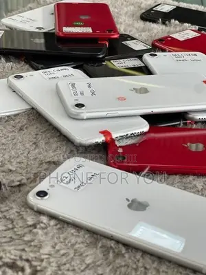 Apple iPhone SE 2 (Used)