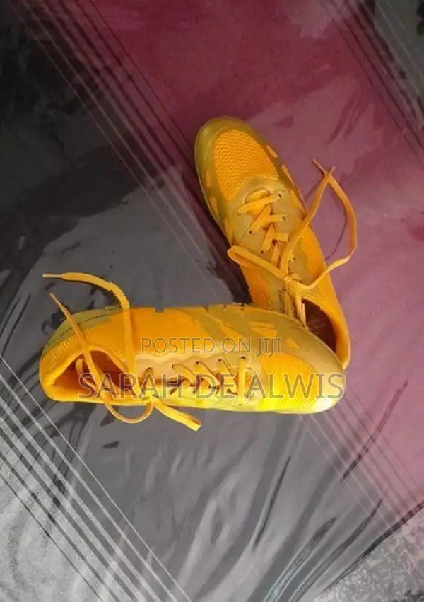 Nivia Track Field Spikes