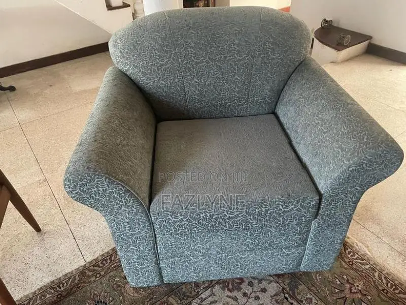 Reupholstered Don Carolis Sofa Set 3+1+1 + 2 Lamps