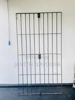 02 Iron Gates