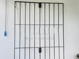 02 Iron Gates