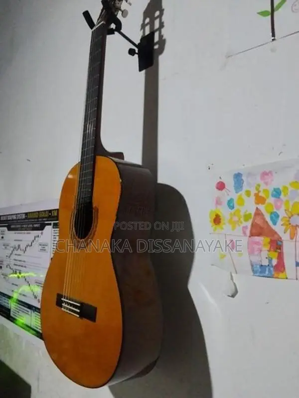 Yamaha C40 Classic Guitar