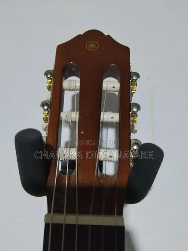 Yamaha C40 Classic Guitar
