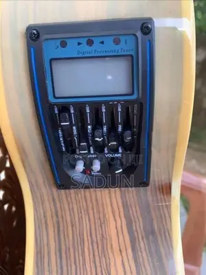 Box Guitar
