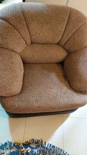 Damro Sofa Set