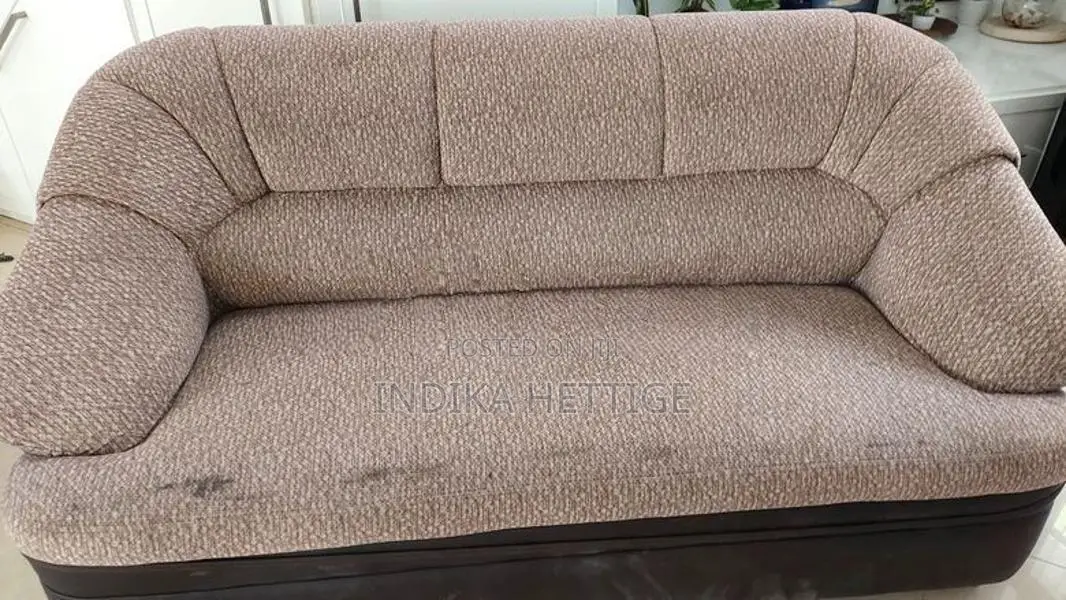 Damro Sofa Set