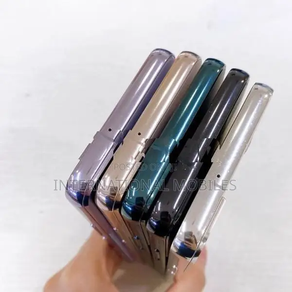 Samsung Galaxy S22+ 5G Fullset (Used)