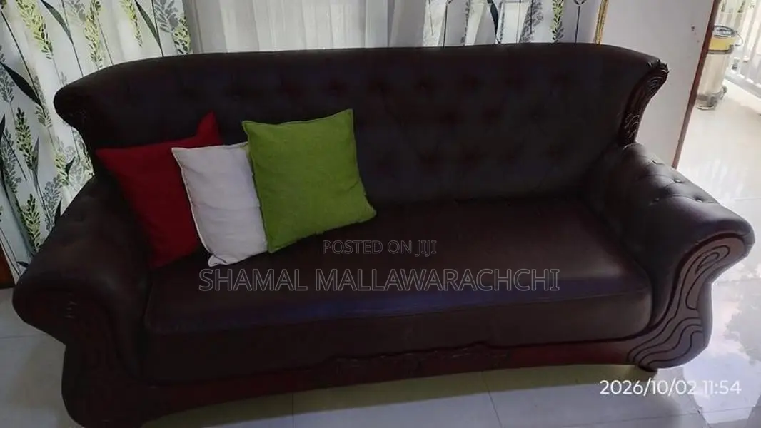 Damro Sofa Set