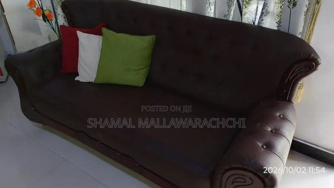 Damro Sofa Set