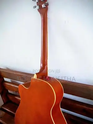 Box Guitar