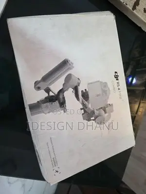 DJI RS 4 Mini Gimbal Combo Kit Ronin
