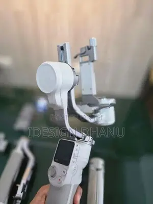 DJI RS 4 Mini Gimbal Combo Kit Ronin