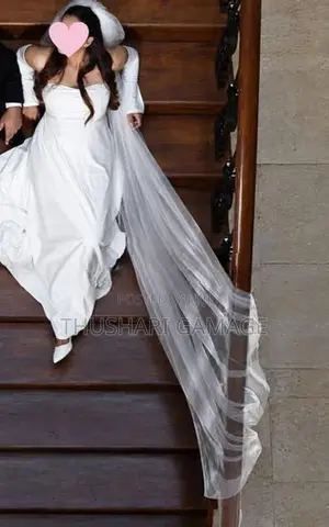 Ivory Bridal Wedding Gown With Long Veil – Adjustable Size