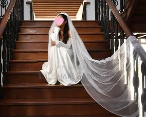 Ivory Bridal Wedding Gown With Long Veil – Adjustable Size