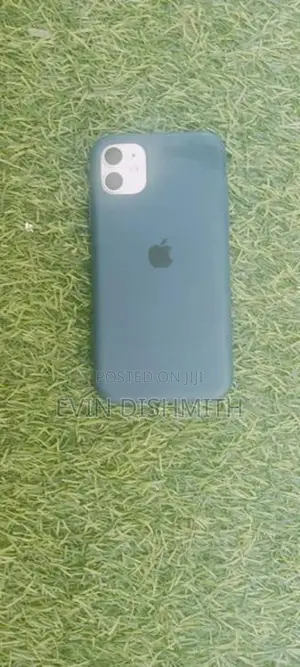 Apple iPhone 11 (Refurbished)