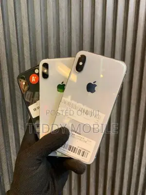 Apple iPhone XS (Used)